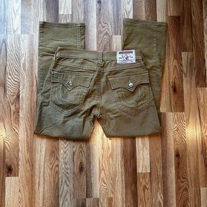 True Religion corduroy 34x33 straight cut kacki jeans